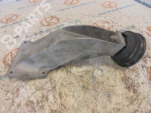 Used Engine mount BMW 5 (E39) 528 i (193 hp) 10269671