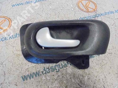 Venstre fortil invendig håndtag OPEL CORSA C (X01) 1.3 CDTI (F08, F68) (70 hp) 3218612