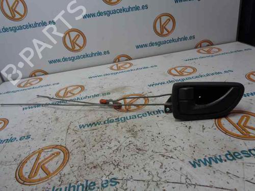 Used Rear left interior door handle KIA SORENTO I (JC) 2.5 CRDi 4WD (140 hp) 3218187