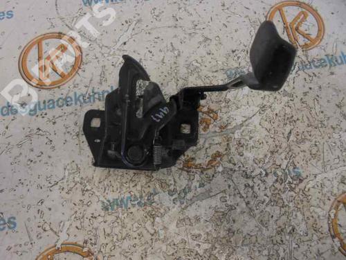 Used Hood lock CHRYSLER VOYAGER IV (RG, RS) 2.5 CRD (141 hp) 8780439