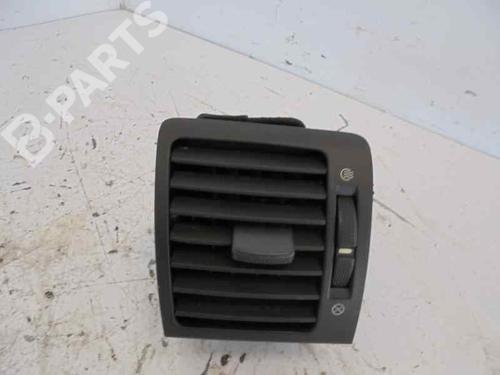 Used Dashboard KIA SORENTO I (JC) 2.5 CRDi 4WD (140 hp) 5608970