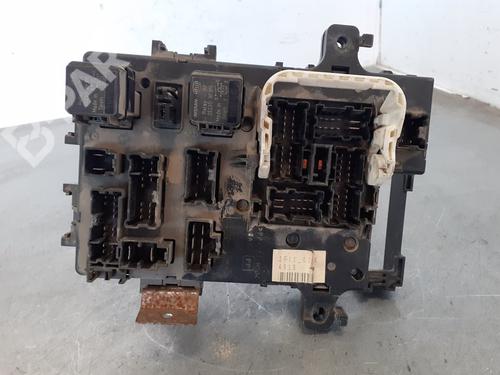 Zekeringkast NISSAN TERRANO II (R20) [1992-2007]  9760868