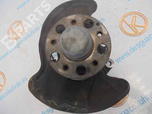 Used Left front steering knuckle MERCEDES-BENZ C-CLASS (W203) [2000-2007]  2518971