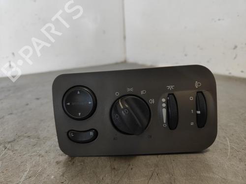 Used Headlight switch CHRYSLER VOYAGER IV (RG, RS) [1999-2008]  17870728