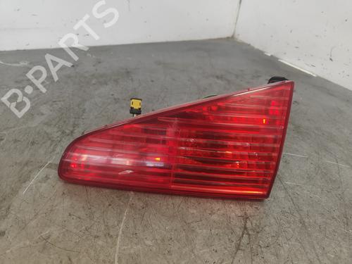 Højre baklys, luke Højre baklys, luke PEUGEOT 607 (9D, 9U) 3.0 V6 24V (207 hp) 36071000 36071000