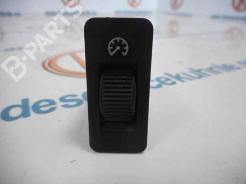 Used Headlight switch BMW 5 (E39) 528 i (193 hp) 2481816