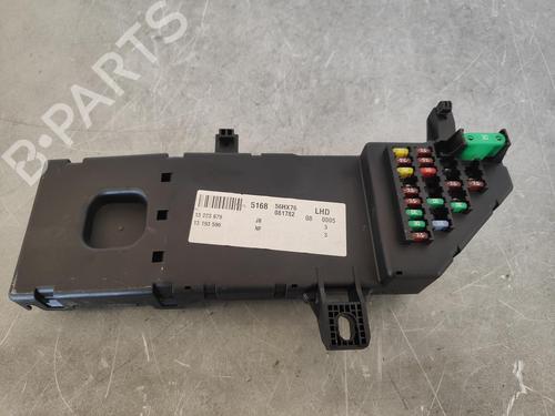 Used Fuse box OPEL VECTRA C (Z02) [2002-2009]  15000379
