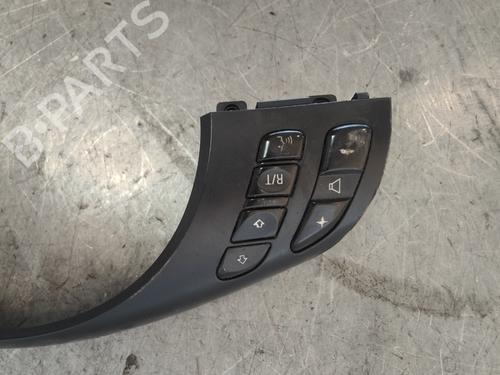 Przyciski sterowania na kierownicy BMW 3 (E46) 320 d | BP30388024E15