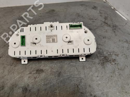 Instrument cluster VOLVO V40 Estate (645) 2.0 | BP26291324C47 