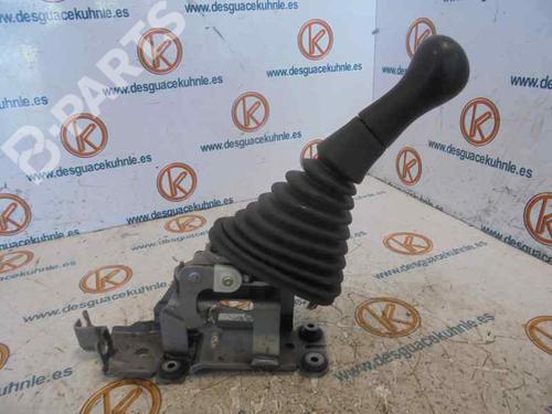 Gear lever CHRYSLER VOYAGER IV (RG, RS) 2.5 CRD | BP7428659M90 
