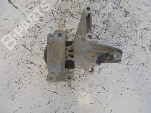 Motorophæng RENAULT MEGANE III Hatchback (BZ0/1_, B3_) 1.5 dCi (BZ09, BZ0D, BZ1W, BZ29, BZ14) (110 hp) 10270583