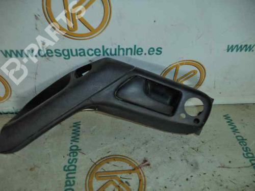 Used Front left interior door handle VW GOLF III (1H1) 1.8 (90 hp) 3218477