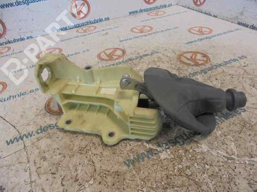 Used Gear lever FIAT PANDA (169_) 1.2 4x4 (169.AXB2A) (60 hp) 7428666