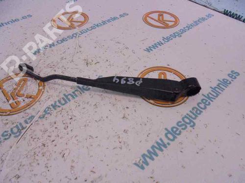 Used Rear windshield wiper arm CHRYSLER VOYAGER IV (RG, RS) [1999-2008]  6631531
