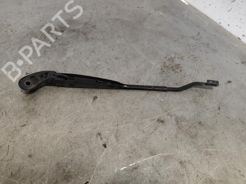 Used Front windshield wiper arm MINI MINI (R56) Cooper (120 hp) 24802623