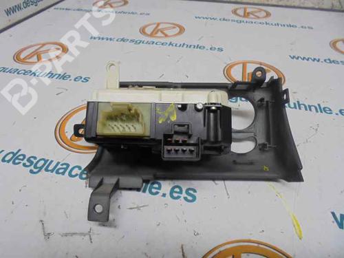 Headlight switch CHRYSLER VOYAGER / GRAND VOYAGER III (GS_, NS_) 2.4 i | BP2449865I24