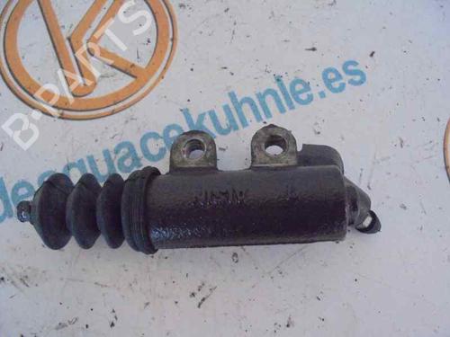 Used Clutch slave cylinder TOYOTA AVENSIS (_T25_) 2.0 D-4D (ADT250_, ADT250R) (126 hp) 14183079