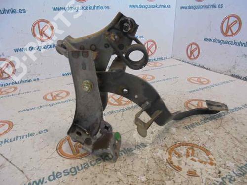 Clutch pedal TOYOTA CELICA Coupe (_T23_) 1.8 16V VT-i (ZZT230_) (143 hp) 8780028