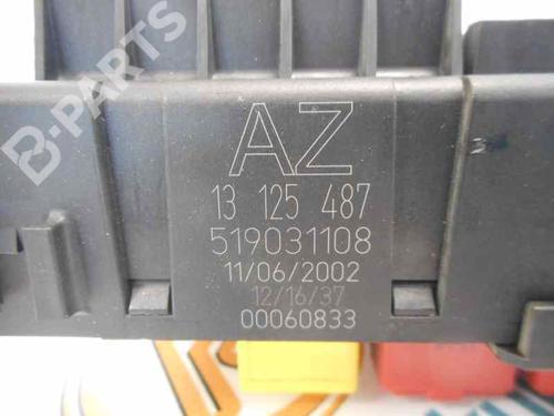 Fuse box OPEL VECTRA C (Z02)  | BP2475969E1 