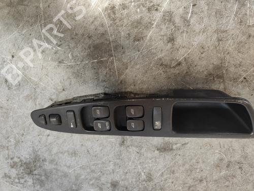 Used Left front window switch VOLVO V40 Estate (645) 2.0 (136 hp) 26291334