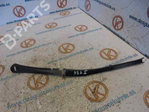 Used Front windshield wiper arm BMW 5 (E39) 530 d (184 hp) 5040904