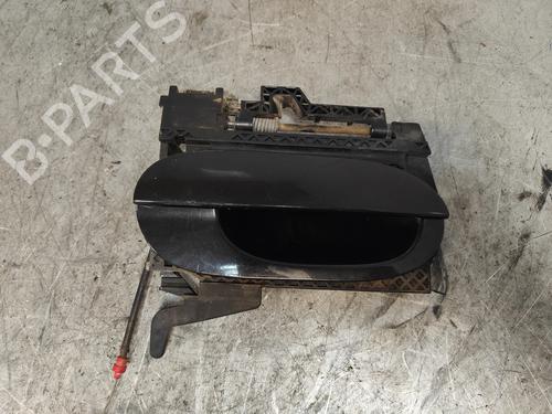 front-right-exterior-door-handle-bmw-5-e39-1995-1996-1997-1998-1999-2000-2001-2002-2003-32721936 main image
