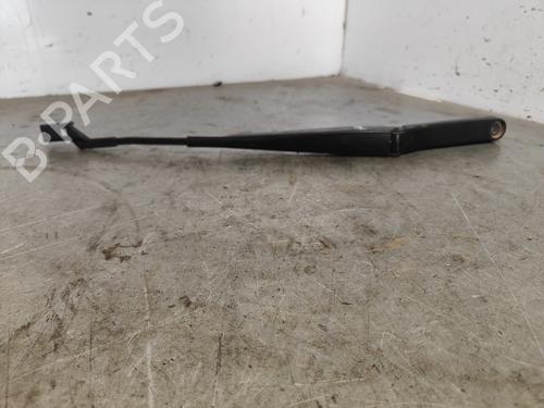 Used Front windshield wiper arm VW GOLF VI (5K1) [2008-2014]  30097579