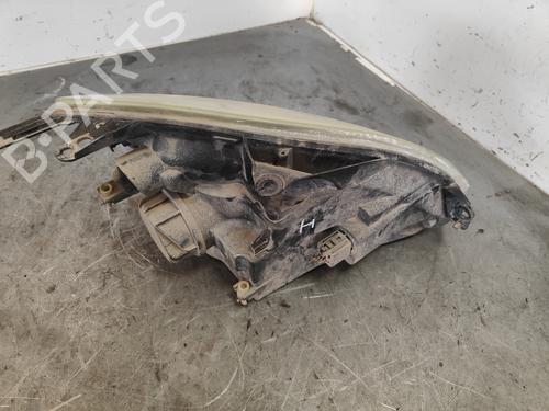 Left headlight FORD FIESTA V (JH_, JD_) 1.6 16V | BP27302991C28 