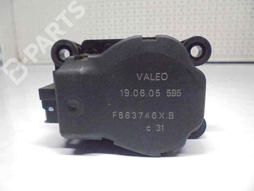 Used Heater blower motor RENAULT MEGANE II Coupé-Cabriolet (EM0/1_) [2003-2010]  5269625