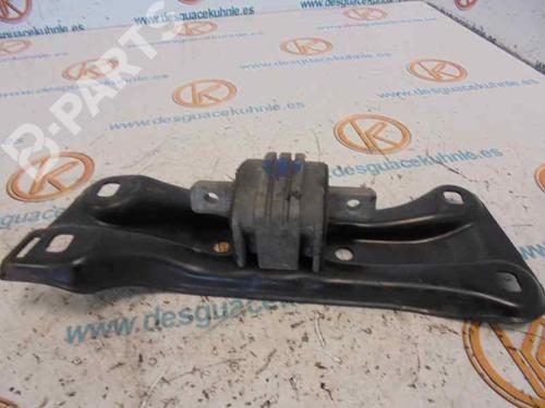 Used Engine mount MERCEDES-BENZ C-CLASS (W202) C 250 Turbo-D (202.128) (150 hp) 10270083