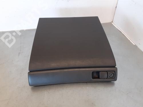 Used Glove box VOLVO S40 I (644) 1.8 (115 hp) 7258298