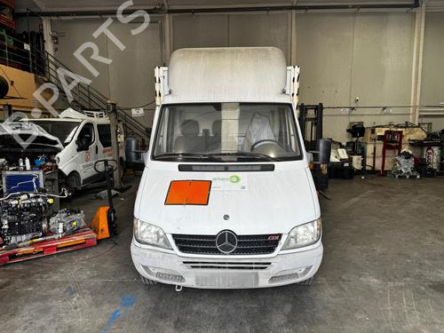 Used Parts MERCEDES-BENZ SPRINTER 4-t Van (B904) 4683394