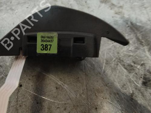 Steering wheel controls ALFA ROMEO GT (937_) 1.9 JTD (937CXN1B) | BP24653697E15 