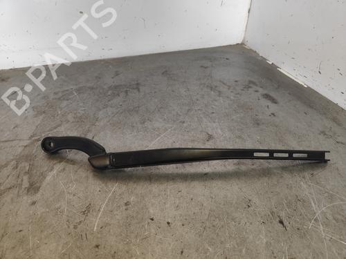 Used Front windshield wiper arm Front windshield wiper arm 36888174 36888174