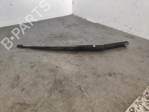 Used Front windshield wiper arm BMW 3 (E46) 320 d (136 hp) 30388087