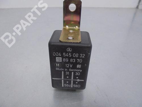 Used Electronic module MERCEDES-BENZ 124 Saloon (W124) [1984-1993]  2702773