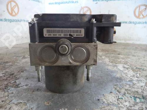 Used ABS pump NISSAN MICRA III (K12) 1.2 16V (65 hp) 3527161