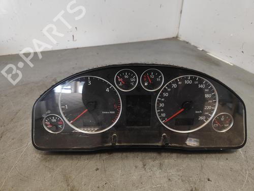 Used Instrument cluster AUDI A6 C5 (4B2) [1997-2005]  17962127