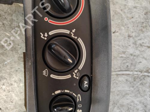 Used Climate control RENAULT MEGANE I (BA0/1_) [1995-2004]  30279551
