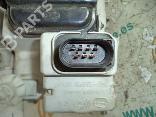 Left headlight VW POLO III (6N1) 60 1.4 | BP2464776C28 