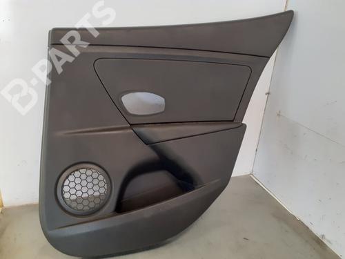 Guarnecido puerta trasera derecha RENAULT MEGANE III Hatchback (BZ0/1_, B3_) 1.2 TCe (BZ2B, BZ11) (116 hp) 9514977