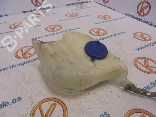 Used Windscreen washer tank PEUGEOT 205 II (20A/C) [1987-2000]  7428311