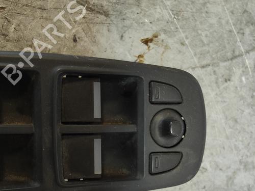 Left front window switch JAGUAR XE (X760) 2.0 D AWD | BP29861945I27 