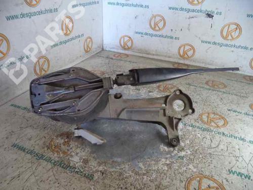 Used Front windshield wiper arm MERCEDES-BENZ E-CLASS (W210) [1995-2003]  6630529