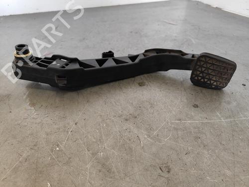 Clutch pedal OPEL INSIGNIA A Saloon (G09) 2.0 CDTI 4x4 (69) (160 hp) 15688439