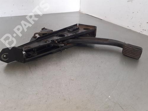 Bremsepedal MERCEDES-BENZ /8 (W115) 220 D (115.110) (60 hp) 8781018