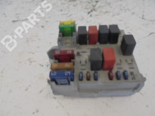 Used Fuse box FIAT STILO (192_) 1.8 16V (192AXC1A, 192BXC1A) (133 hp) 6213816