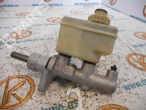 Used Brake master cylinder BMW 5 (E39) 528 i (193 hp) 2462873