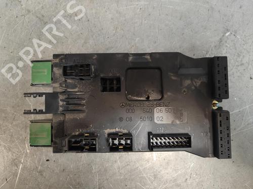 Used Fuse box MERCEDES-BENZ VITO Van (W638) [1997-2003]  16419836