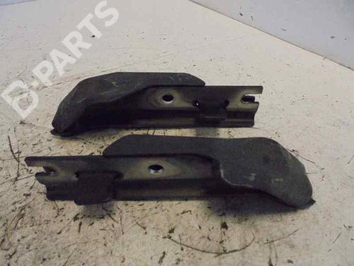 Serratura cofano anteriore SAAB 9-3 Estate (E50) 1.9 TiD (120 hp) 8780669